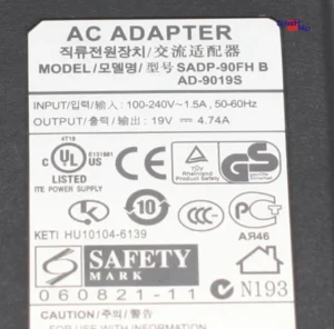 ⁦Laptop Charger Compatible With Samsung 90W (Copy)⁩ - الصورة ⁦3⁩